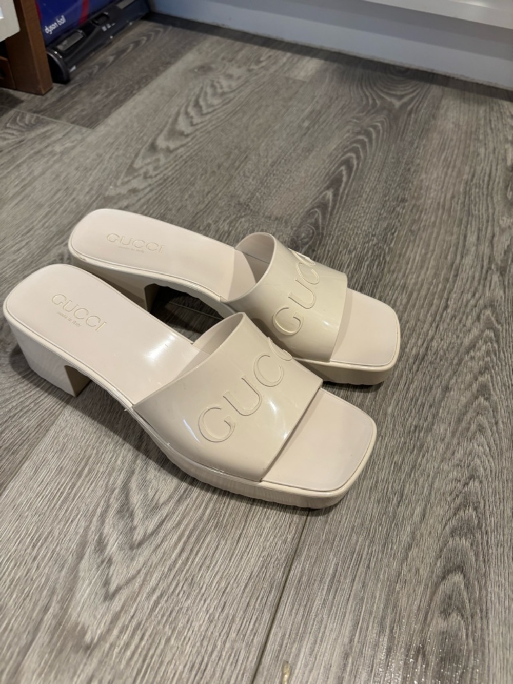 Gucci slide